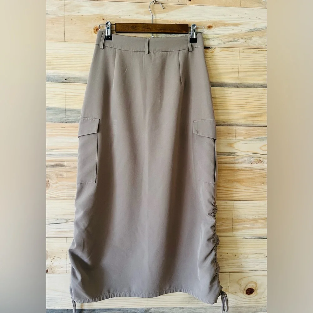 Cider Beige Midi Skirt cargo with Pocket and Drawstring - Picture 6 of 11